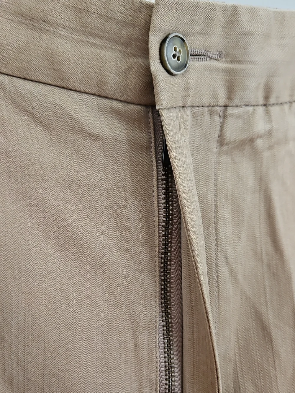 Tommy Bahama Men’s Silk & Bamboo Pleated Trousers 34x30 Tan Khaki